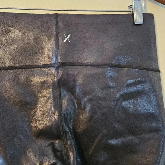 Knix High Rise Contour Waist Faux Vegan Leggings Pants Black Size Large. - Picture 11 of 15